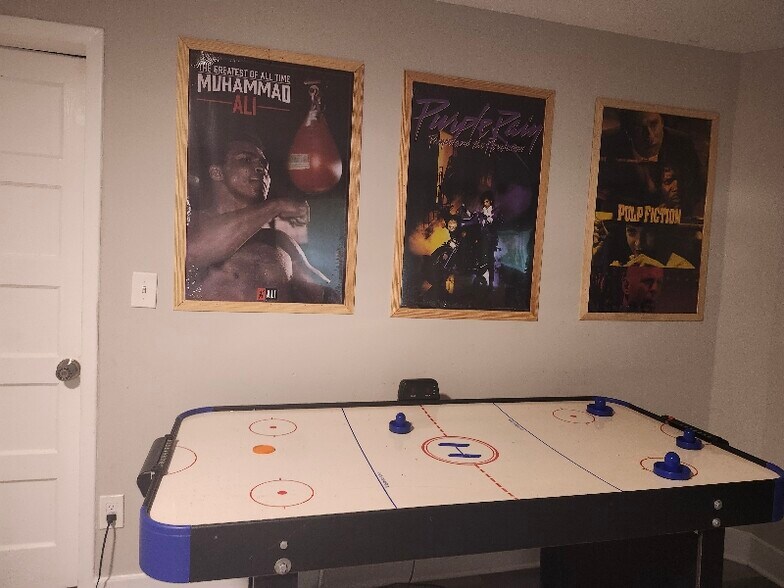 Building Photo - 800 Training Day Dr