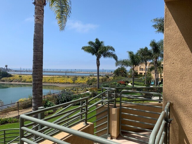 Building Photo - Major Ocean & Lagoon Views from this Beaut...