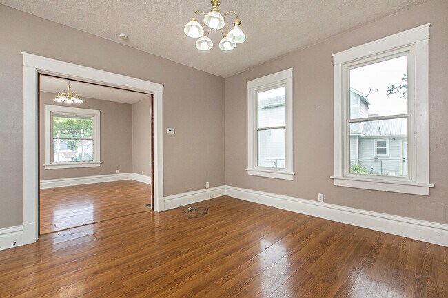 Building Photo - 400 Kaufmann Ave