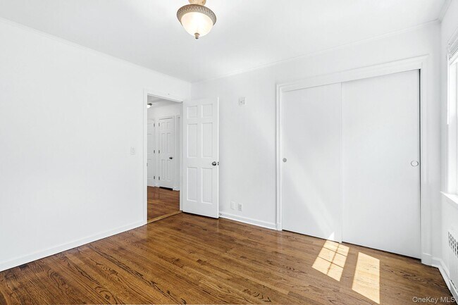 Building Photo - 317 Hornidge Rd