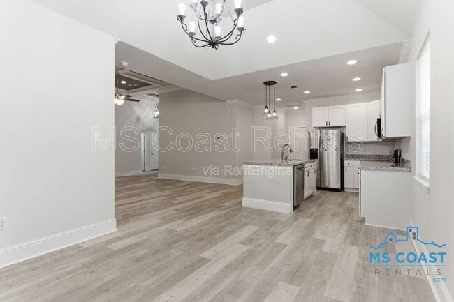Building Photo - 15334 Oak Creek Cove