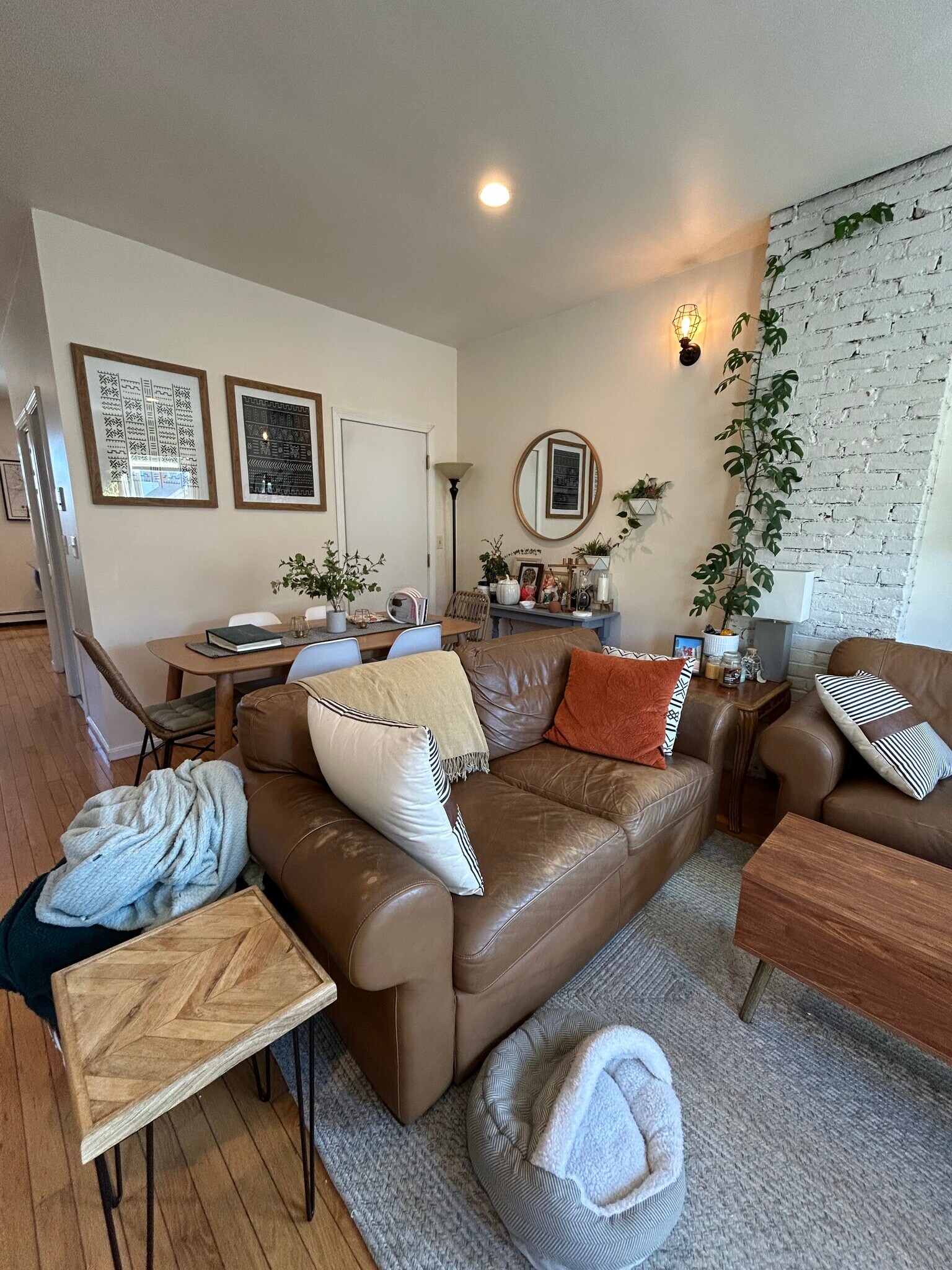 Building Photo - 33 Delle Ave