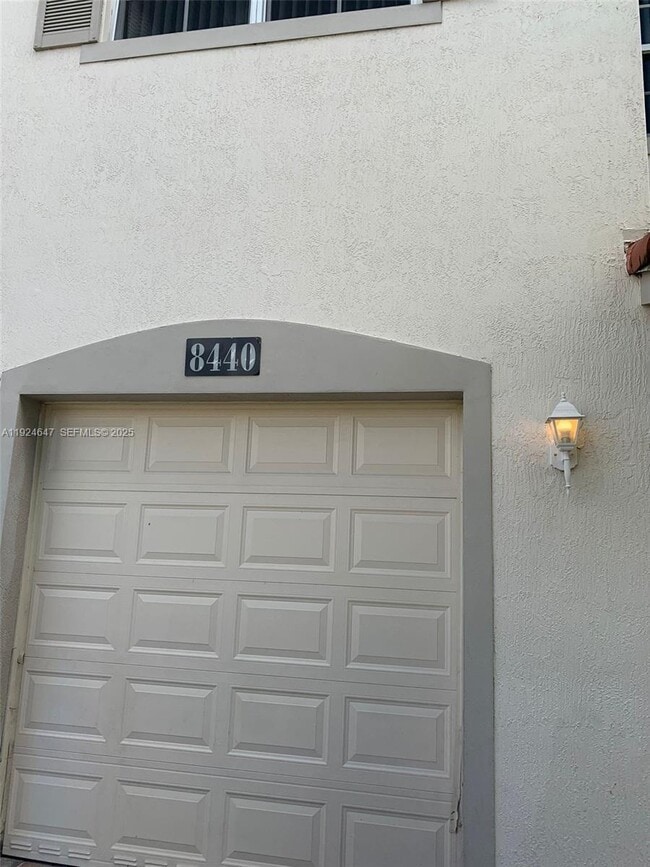 Building Photo - 8464 W McNab Rd