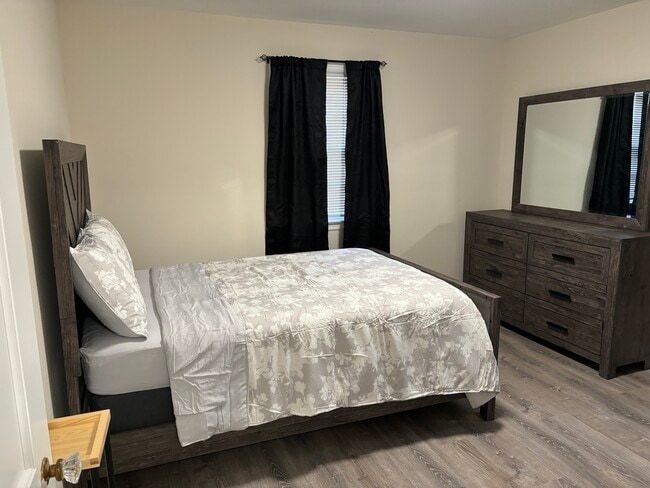 Building Photo - 300 Dyer St