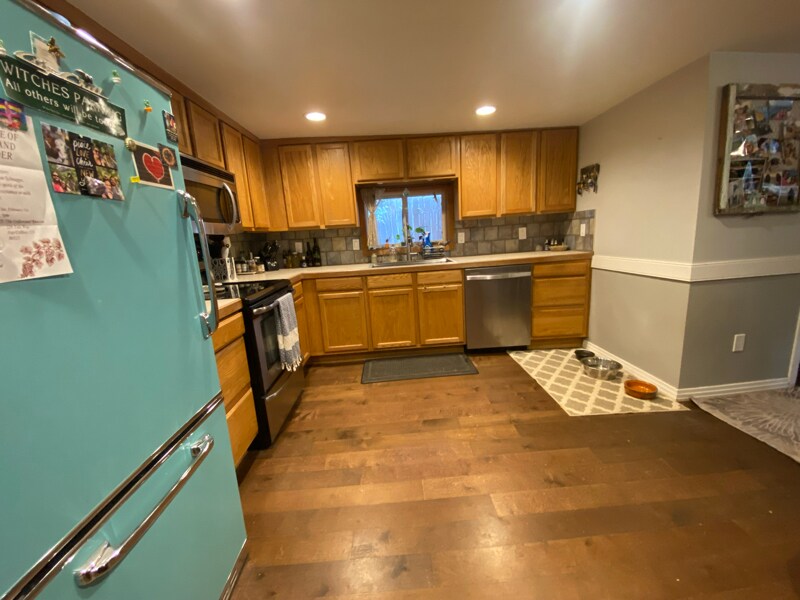 Building Photo - 417 N Loomis Ave