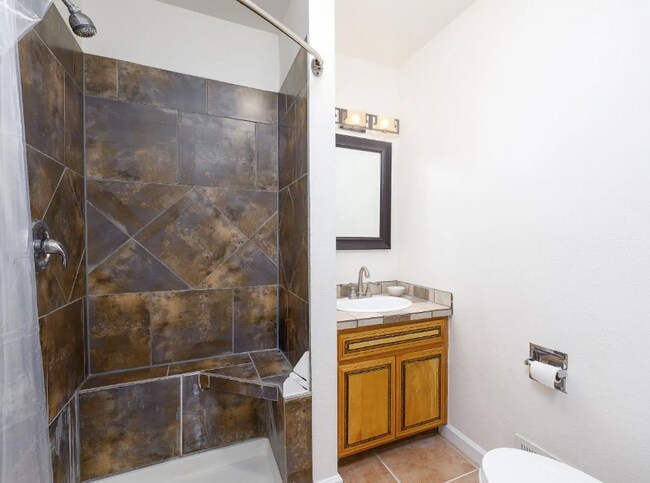 Building Photo - 1088 Palomino Rd