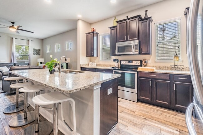 Building Photo - 8107 Champions Forest Way