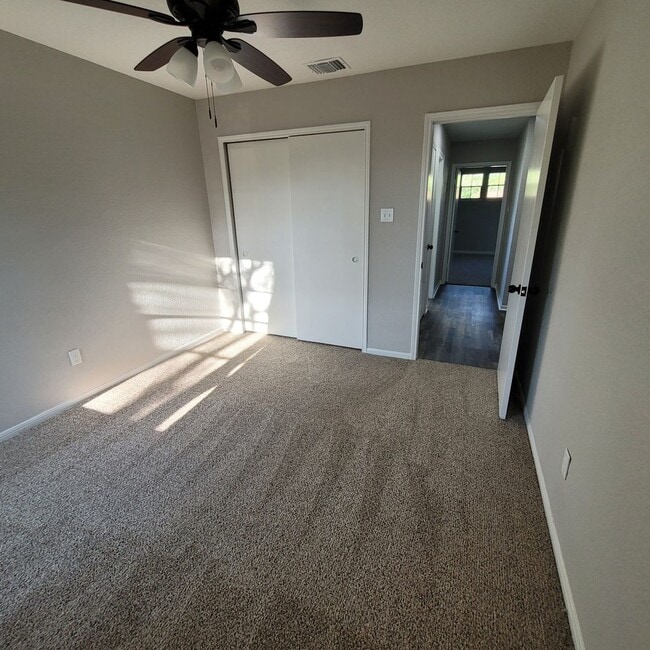 Building Photo - 14623 Highland Ridge