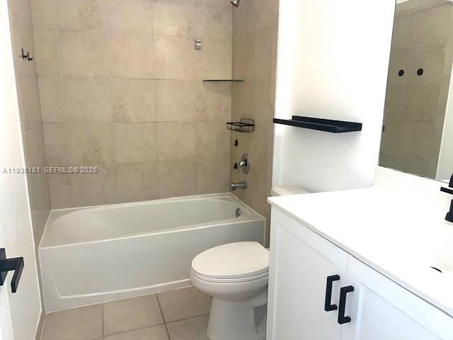 Building Photo - 5505 NW 27th Ct