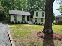 Building Photo - 119 Fox Run Dr