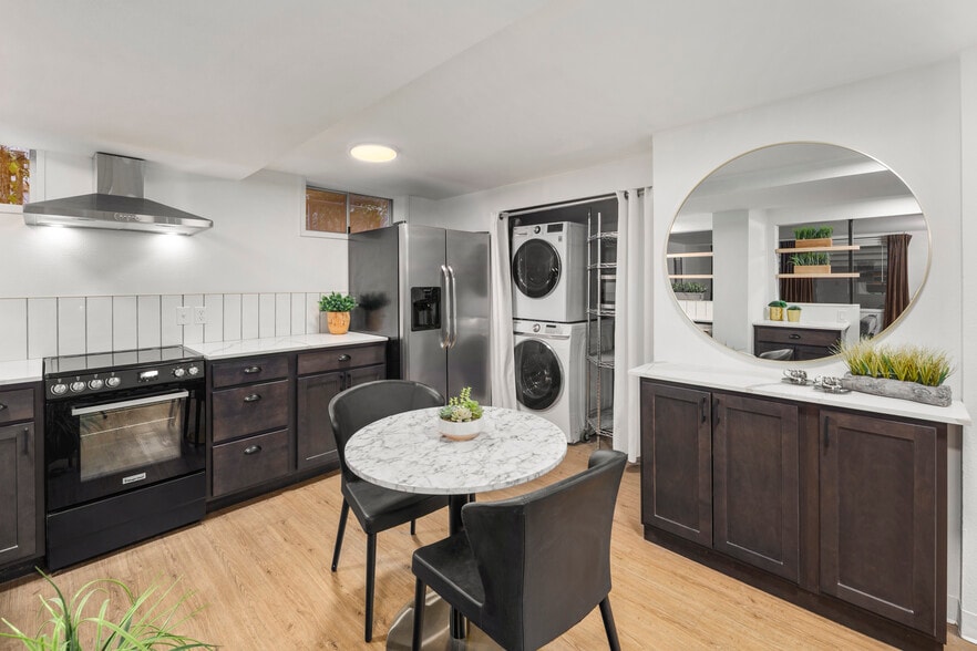 Building Photo - 9301 Linden Ave N