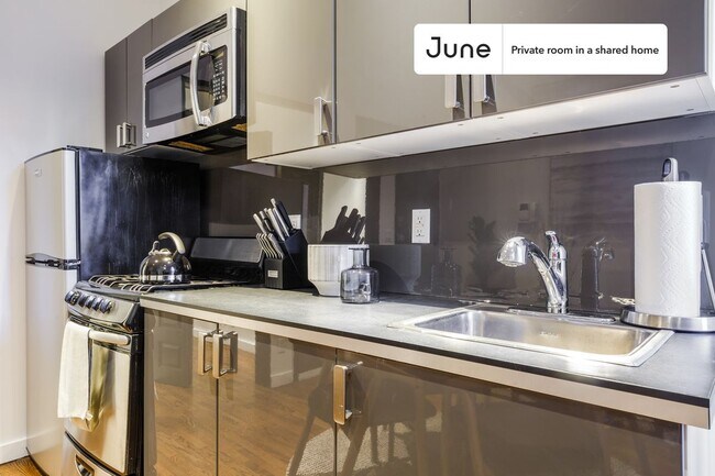 Building Photo - Room in Shared 4 bed/2 bath home in Upper East Side