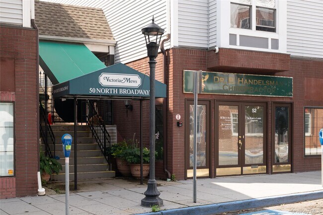 Building Photo - 50 N Broadway