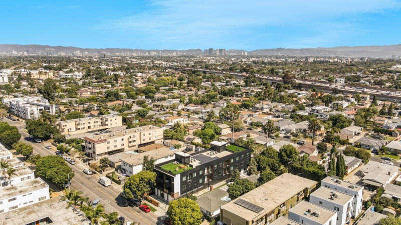 Building Photo - 4800-4802 S Slauson Ave