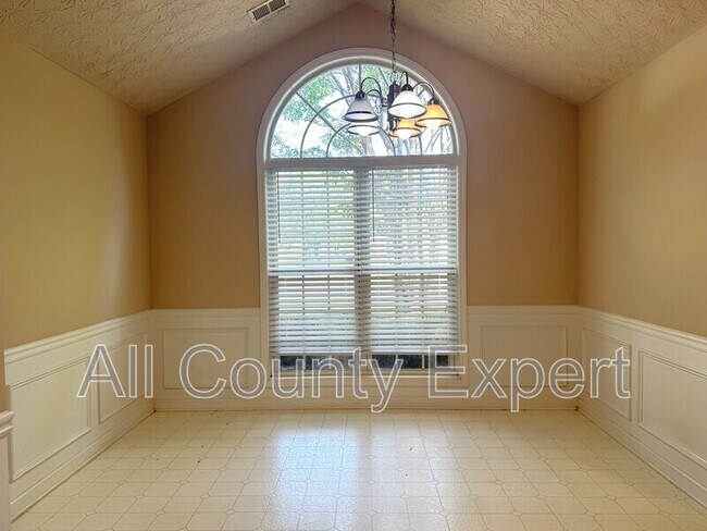 Building Photo - 1277 Poison Oak Ct SE
