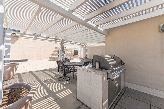 Building Photo - American Towers Furnished Condominium Downtown Salt Lake City