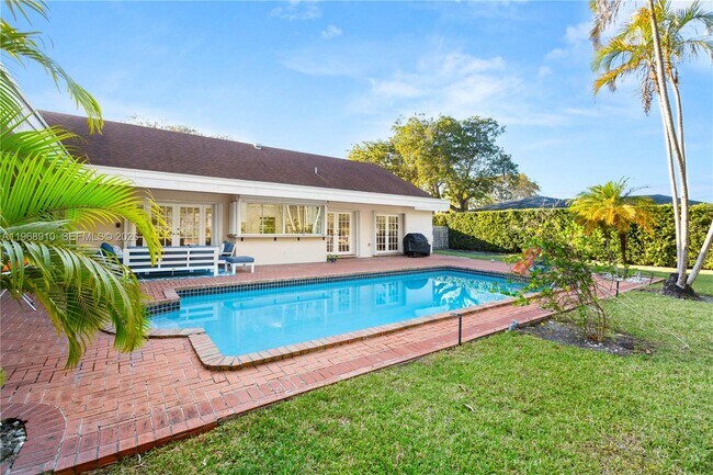 Building Photo - 17341 SW 74th Ave