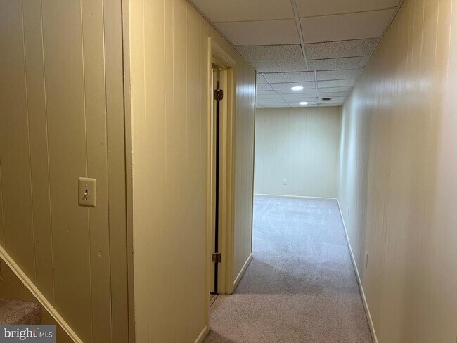 Building Photo - 6824 Silassie Ct