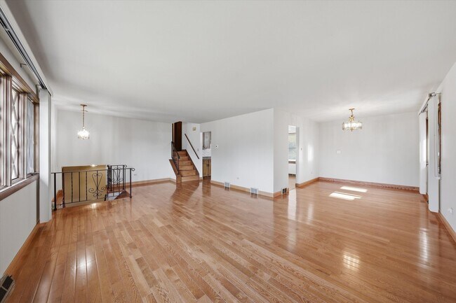 Building Photo - 4050 Violet Ln