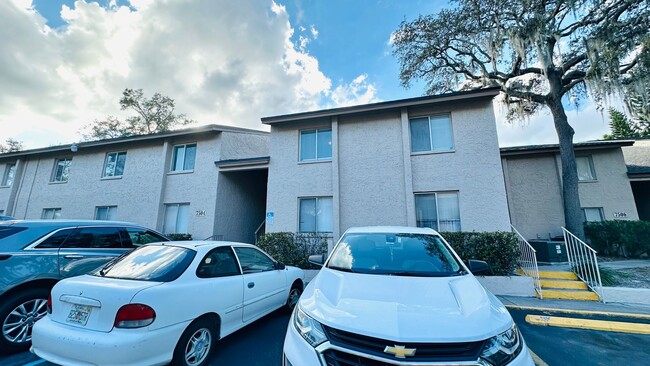 Primary Photo - 2 bedroom 2 bath Condo in Temple Terrace a...