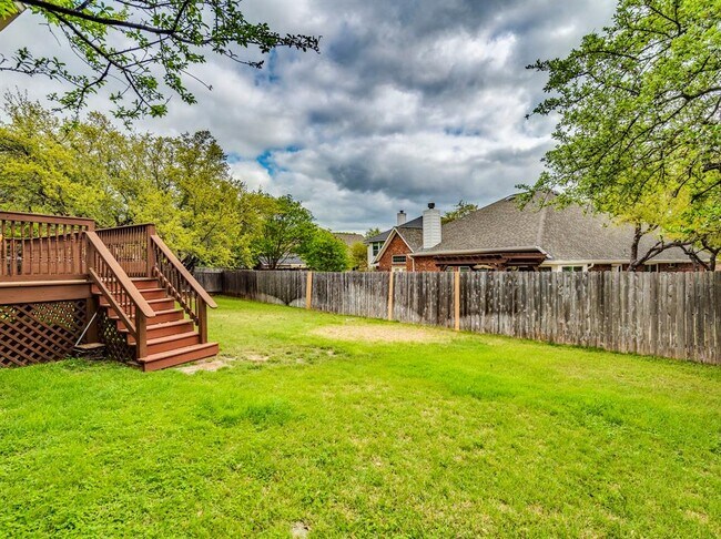 Building Photo - 1301 Horseback Hollow