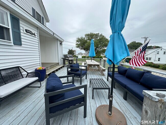Building Photo - 37 Seaside Ln