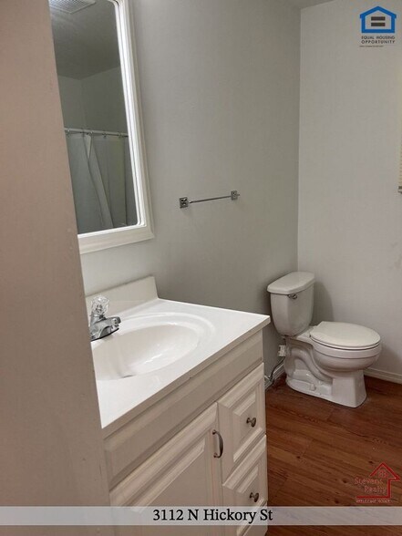 Building Photo - 3112 N Hickory St