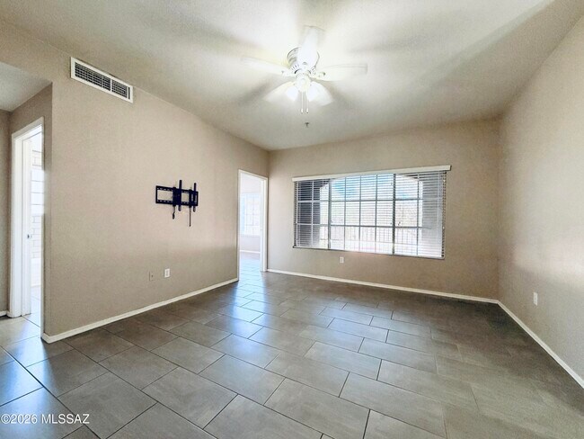 Building Photo - 1500 E Pusch Wilderness Dr