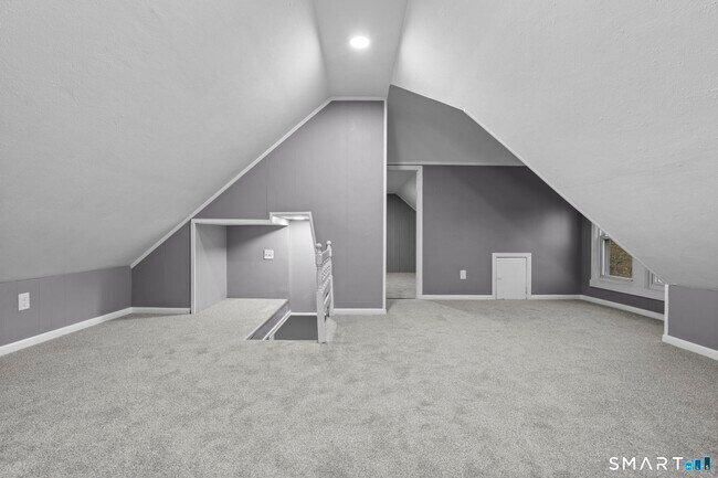 Building Photo - 1148 Hope St