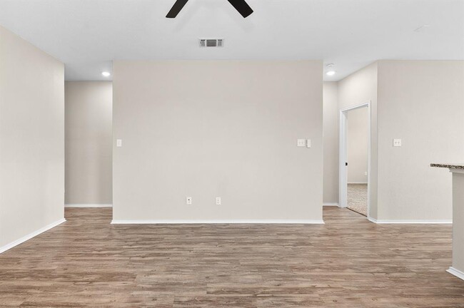 Building Photo - 508 Crane Crest Dr