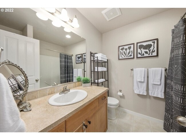 Building Photo - Spacious 3-Bedroom Townhome with Granite Kitchen & Included Landscaping