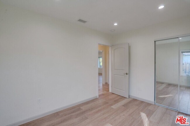 Building Photo - 4725 Sawtelle Blvd