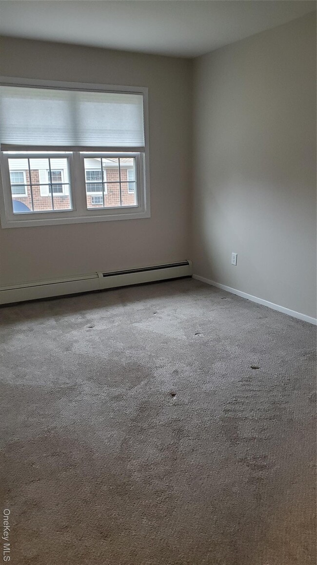 Building Photo - 460 Old Town Rd