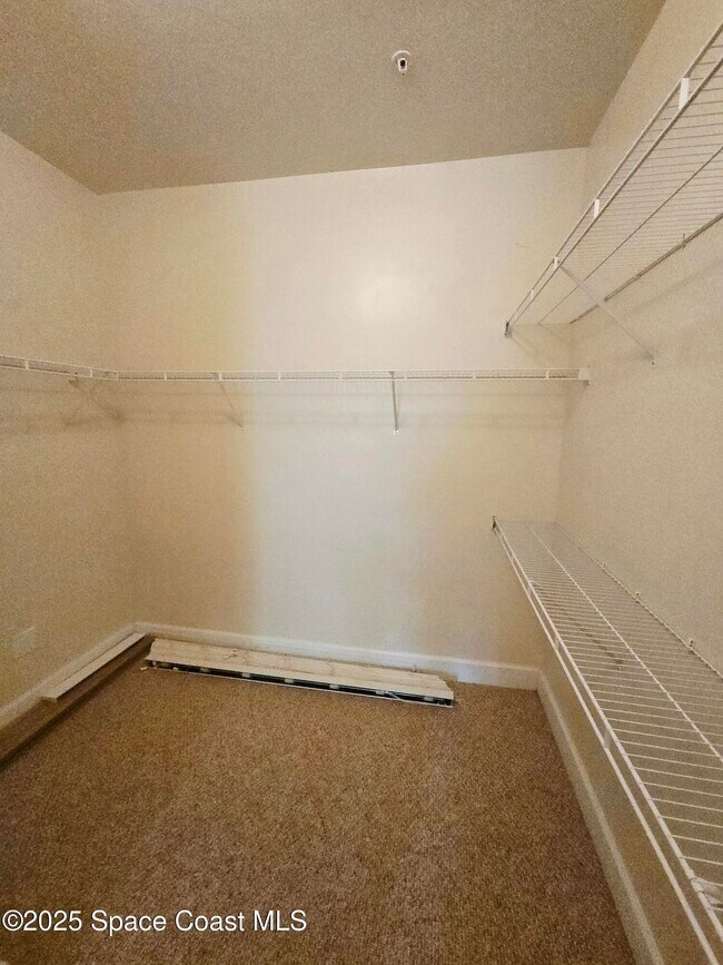 Building Photo - 6470 Borasco Dr