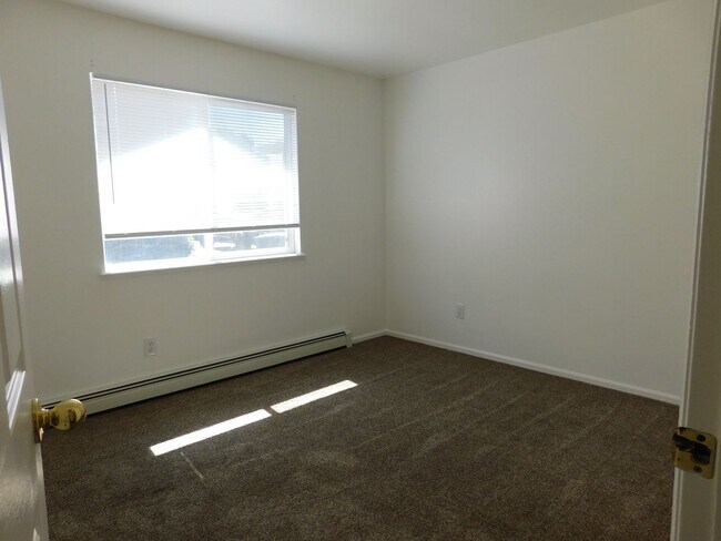 Building Photo - Spacious Home in N Grand Junction