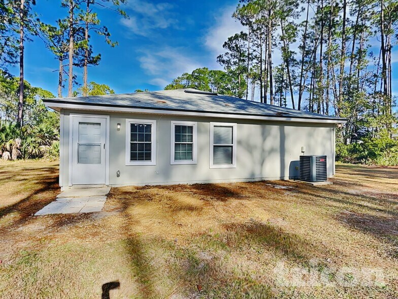 Building Photo - 9 Riddle Pl