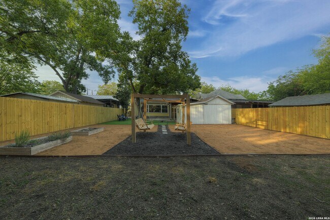 Building Photo - 406 McKinley Ave