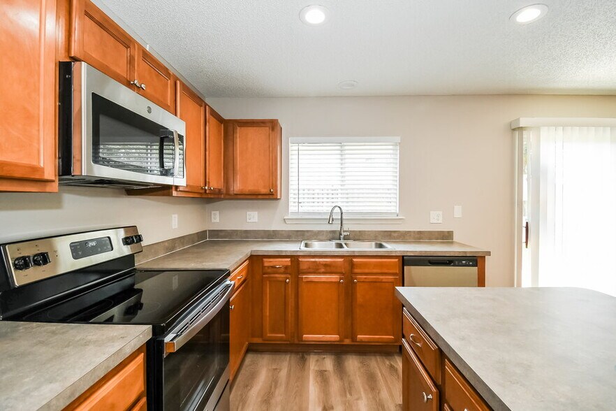 Building Photo - 1151 Autumn Point Ct