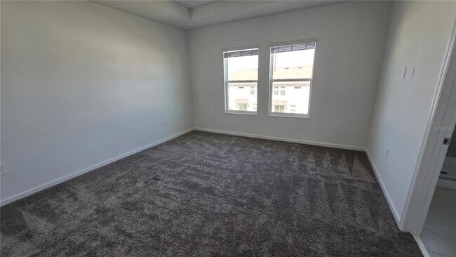 Building Photo - 2664 Armstrong Ave