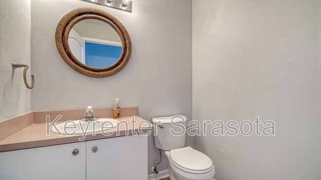 Building Photo - 4239 Balmoral Way