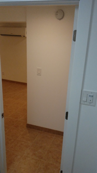 Building Photo - 6315 S Cyclamen Sq