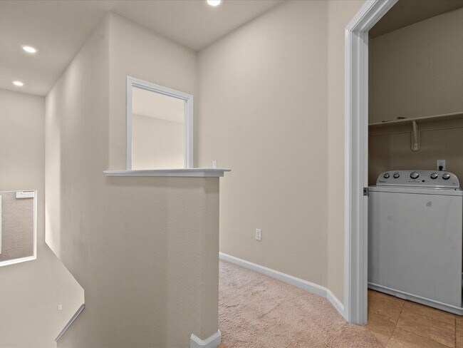 Building Photo - 760 Sarcinella Ct