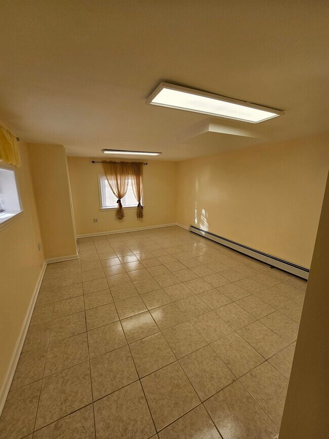 Building Photo - 122 Eckel Rd