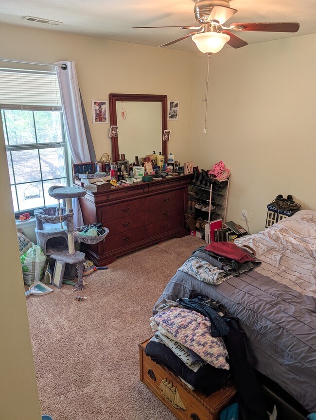 Building Photo - 1593 Winthrope Dr