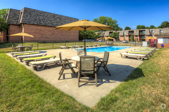 Pool Area - Kimbrook Manor