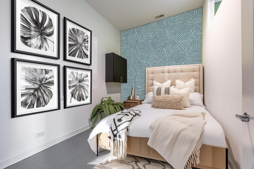 Building Photo - 1002 W Lake St