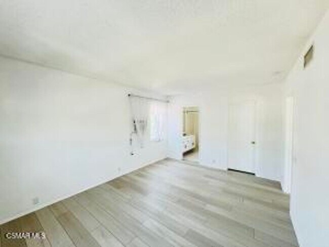 Building Photo - Don't miss this beautifully maintained 5-b...