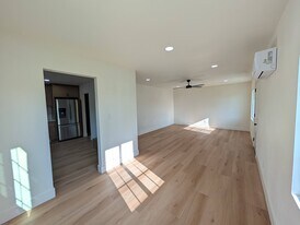 Building Photo - 1050 La Mirada St