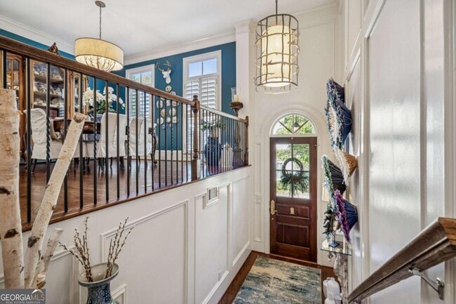 Building Photo - 9026 Riverbend Manor