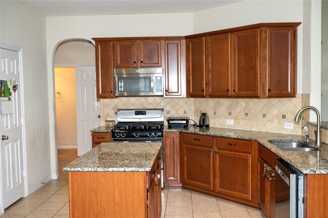 Building Photo - 3009 Trail Creek Ct